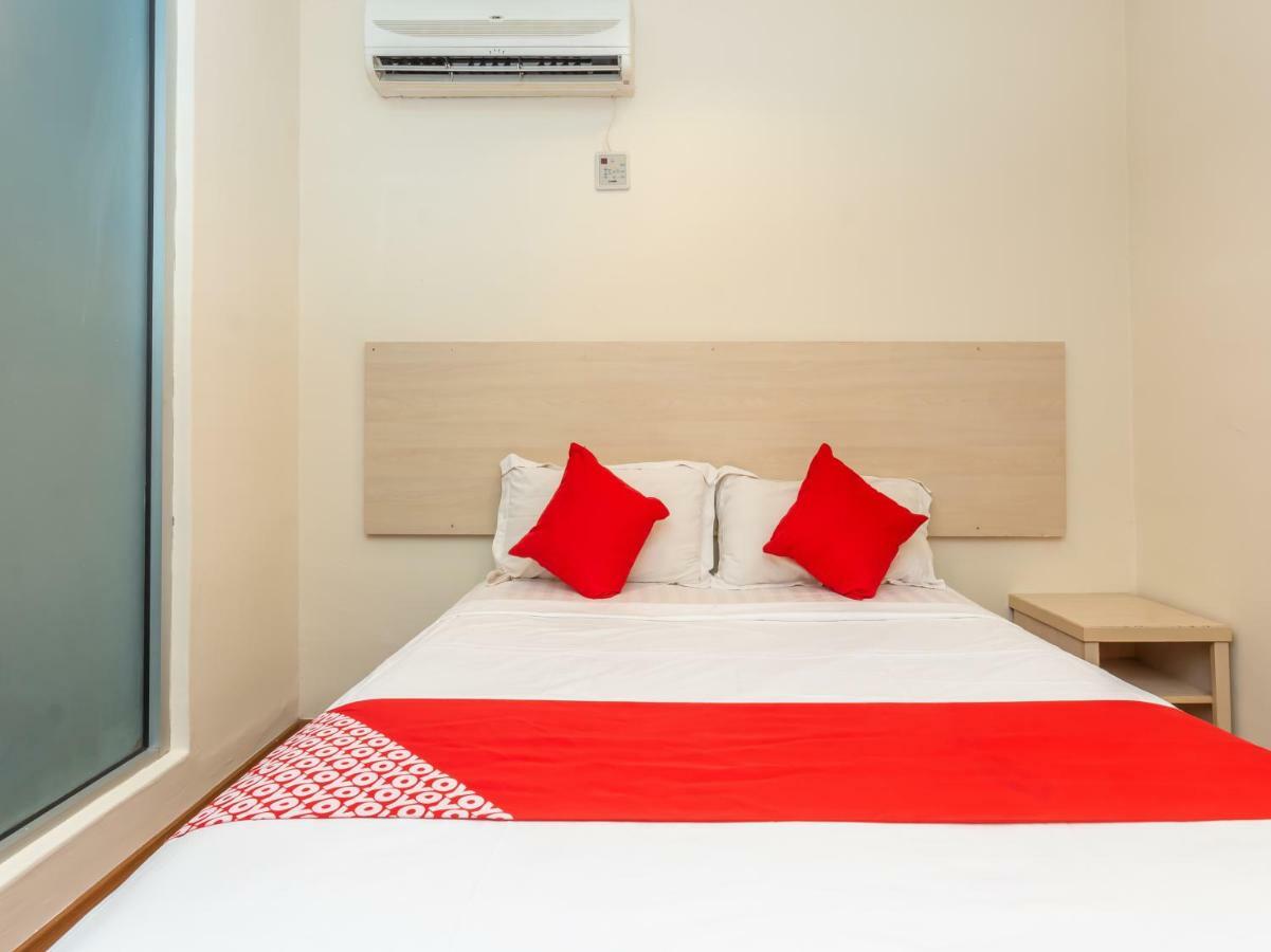 Oyo 1158 906 Airport Hotell Malacca Eksteriør bilde