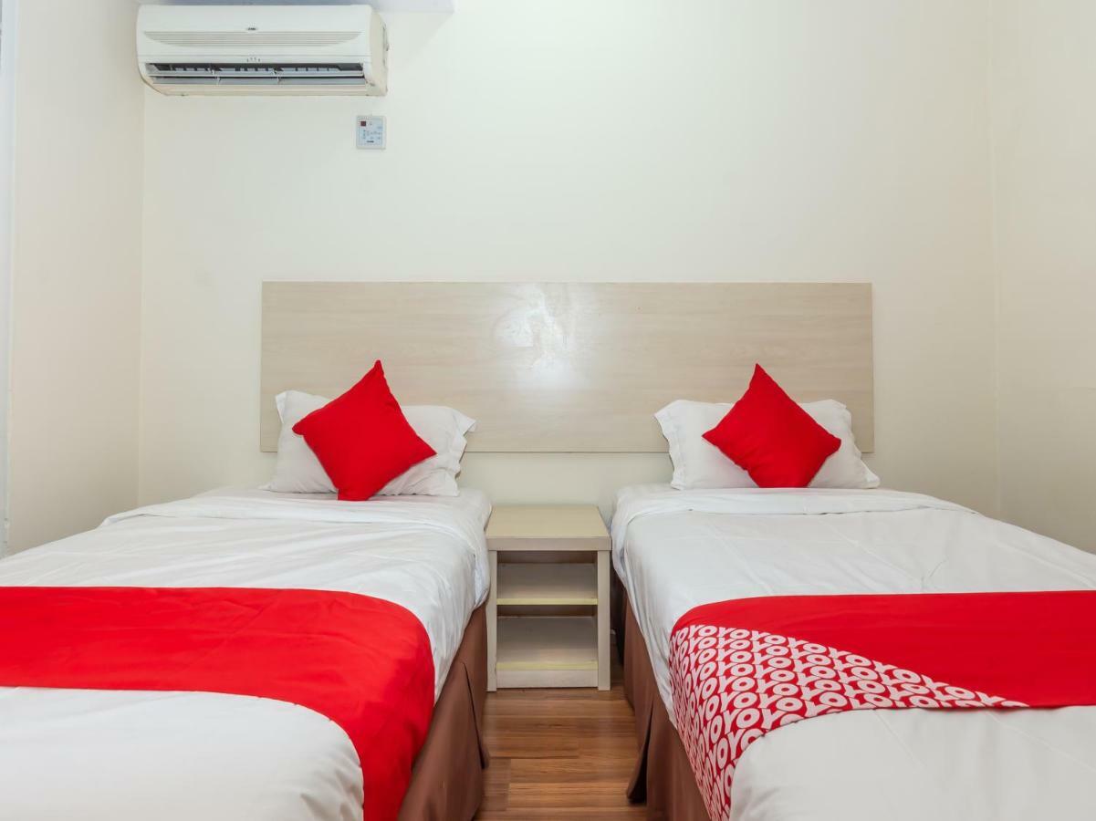 Oyo 1158 906 Airport Hotell Malacca Eksteriør bilde