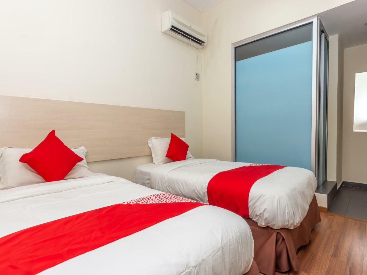 Oyo 1158 906 Airport Hotell Malacca Eksteriør bilde