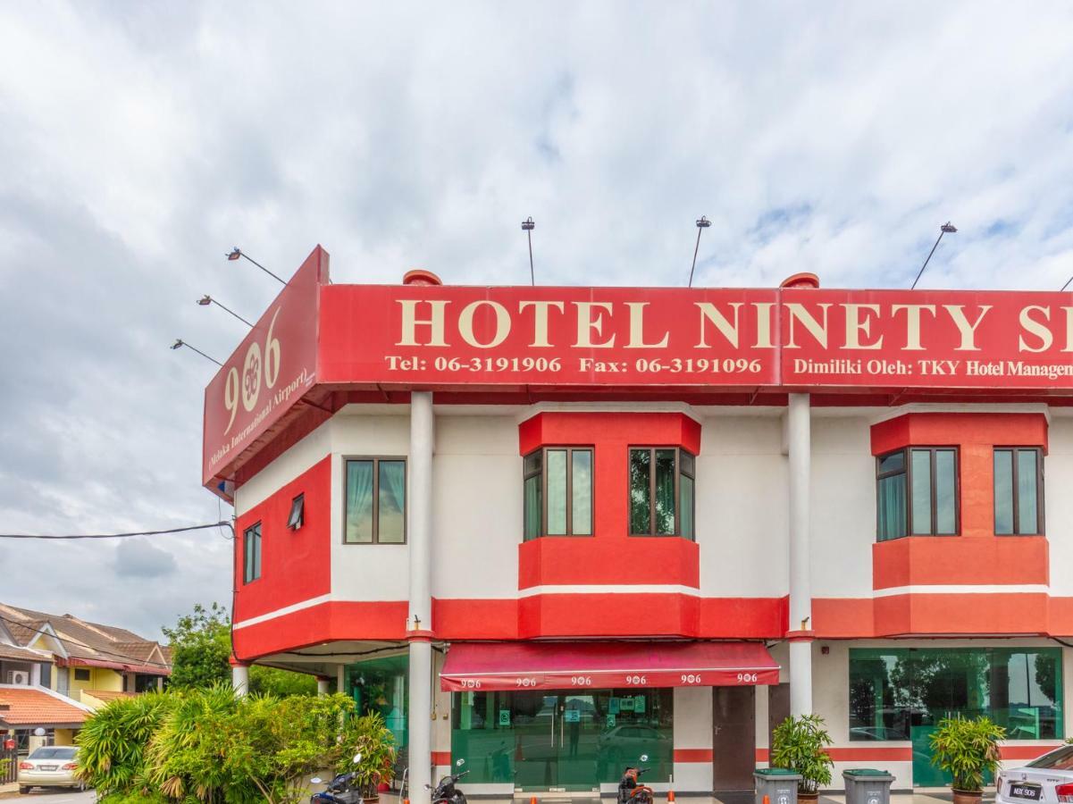 Oyo 1158 906 Airport Hotell Malacca Eksteriør bilde