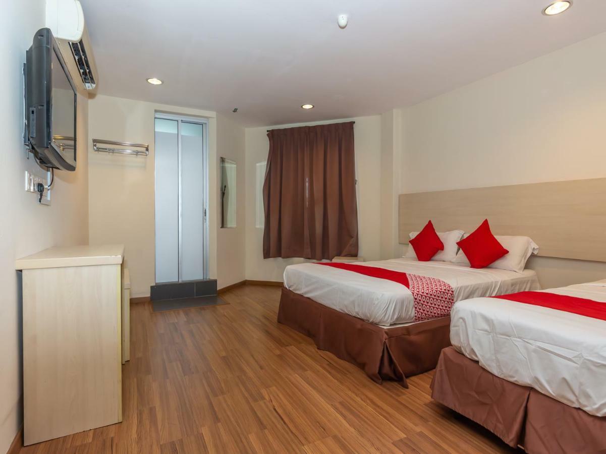Oyo 1158 906 Airport Hotell Malacca Eksteriør bilde