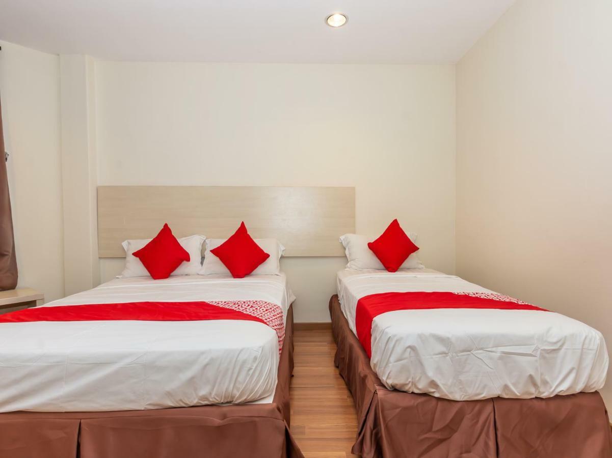 Oyo 1158 906 Airport Hotell Malacca Eksteriør bilde
