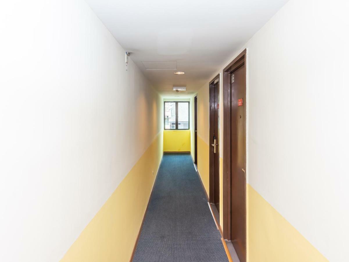 Oyo 1158 906 Airport Hotell Malacca Eksteriør bilde