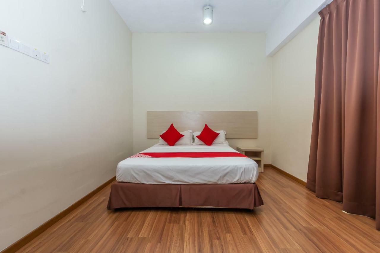 Oyo 1158 906 Airport Hotell Malacca Eksteriør bilde