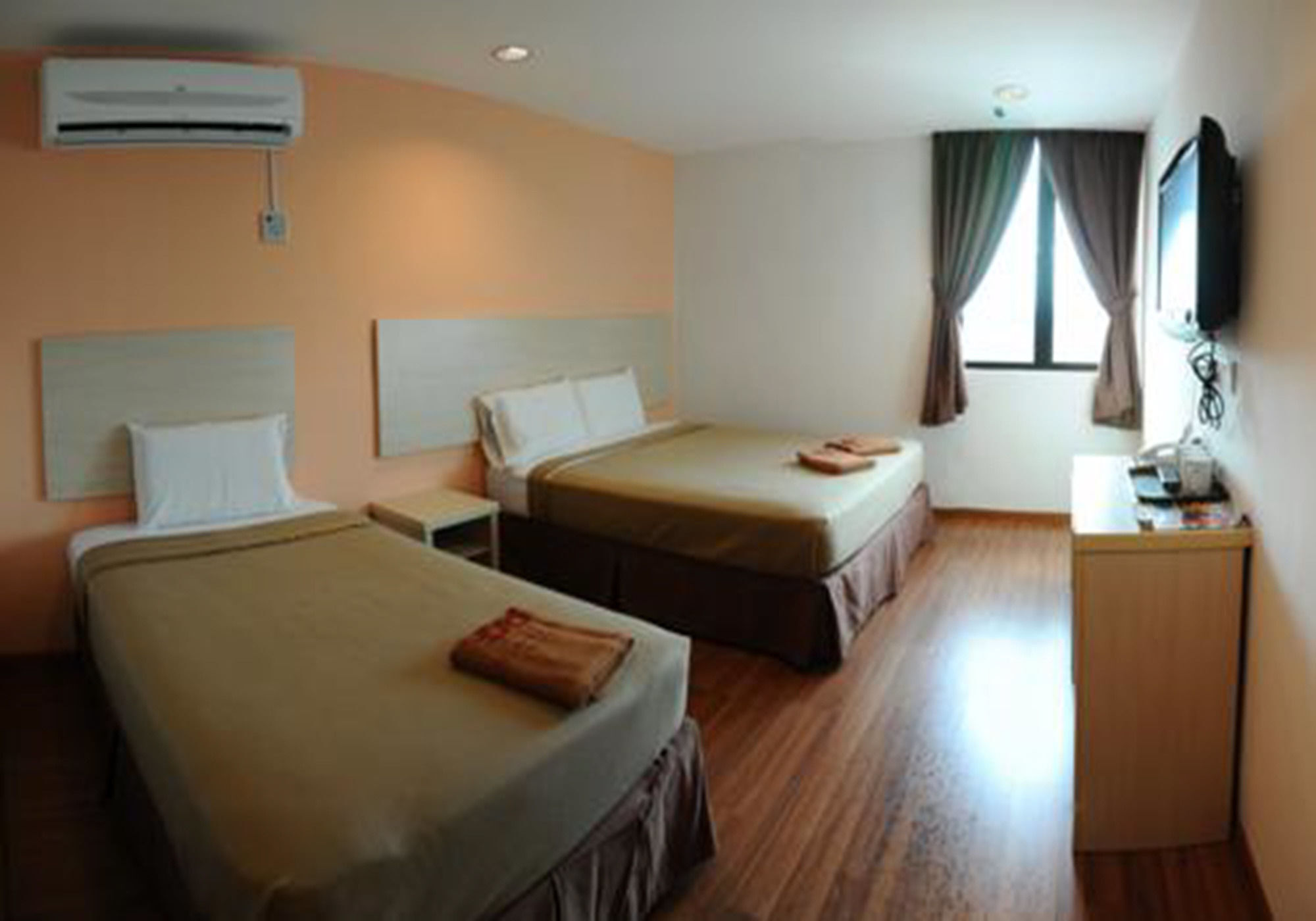 Oyo 1158 906 Airport Hotell Malacca Eksteriør bilde