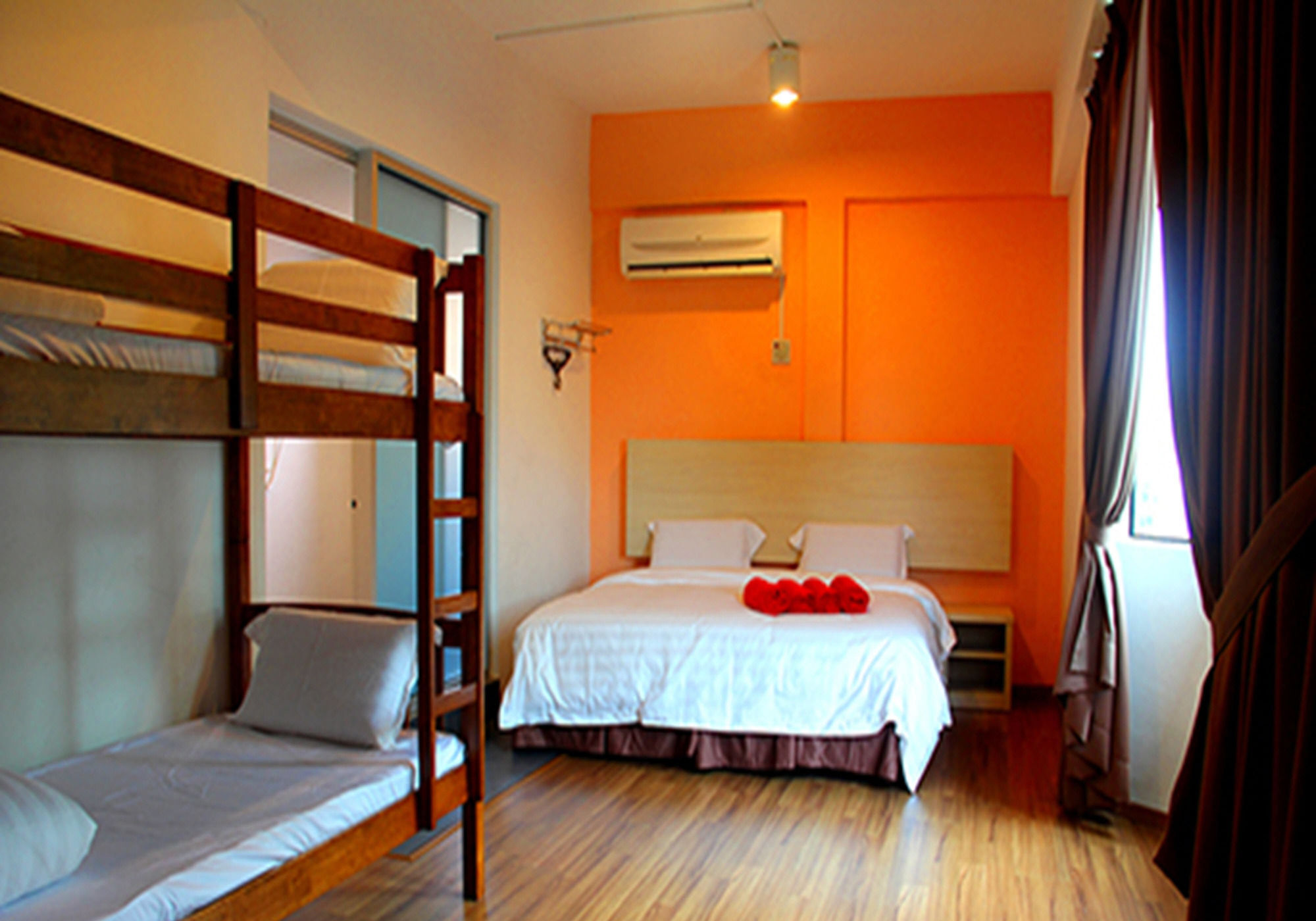 Oyo 1158 906 Airport Hotell Malacca Eksteriør bilde