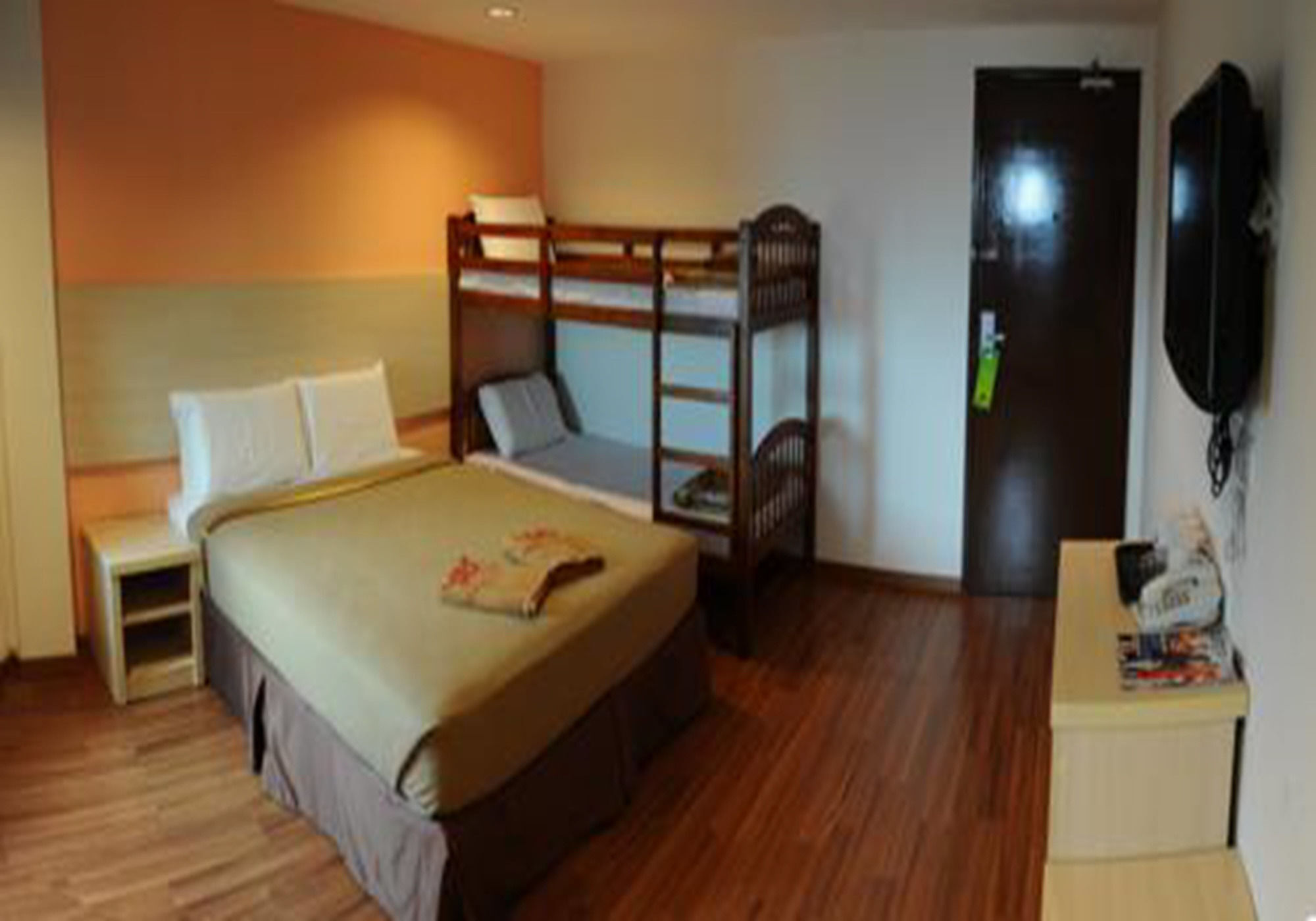 Oyo 1158 906 Airport Hotell Malacca Eksteriør bilde