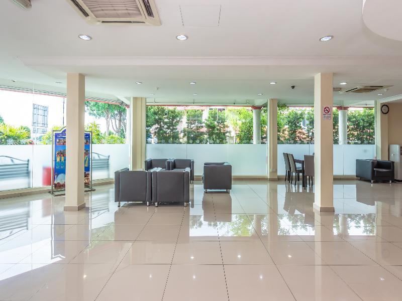 Oyo 1158 906 Airport Hotell Malacca Eksteriør bilde
